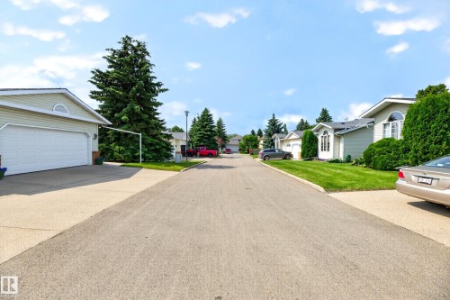 #117 51 Alton Dr, Leduc, AB - Outdoor