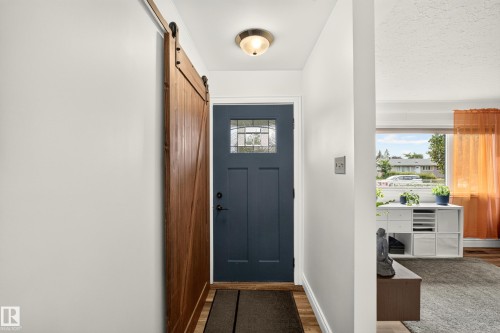 5608 101A Avenue, Edmonton, AB 
