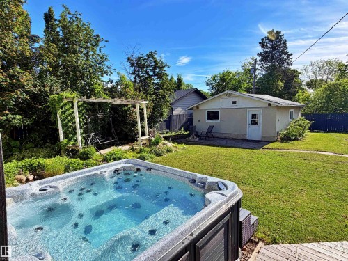 9523 151 Street, Edmonton, AB 