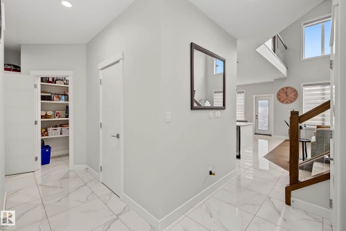 4010 46 Avenue, Beaumont, AB - Indoor Photo Showing Other Room