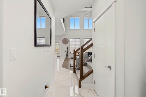 4010 46 Avenue, Beaumont, AB - Indoor Photo Showing Other Room