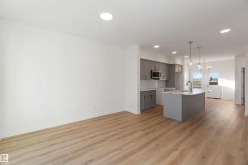 17306 6A Street Ne, Edmonton, AB 