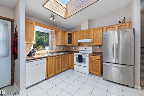2127 40 Street, Edmonton, AB 