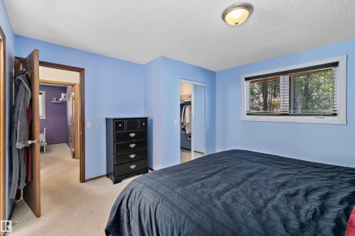 2127 40 Street, Edmonton, AB 