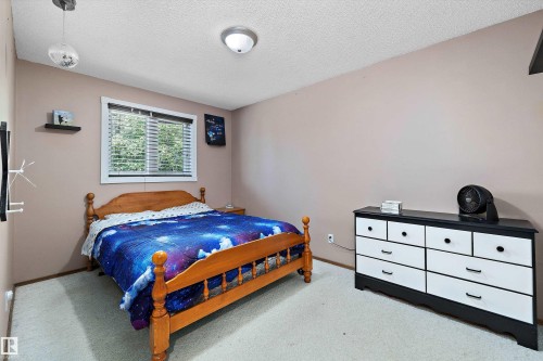 2127 40 Street, Edmonton, AB 