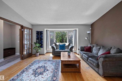 2127 40 Street, Edmonton, AB 