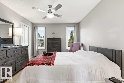 27 Spruce Ridge Drive, Spruce Grove, AB - Indoor Photo Showing Bedroom