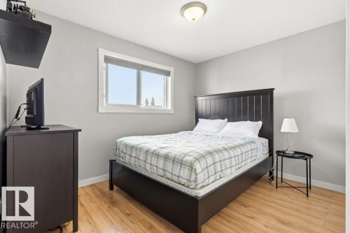 27 Spruce Ridge Drive, Spruce Grove, AB - Indoor Photo Showing Bedroom