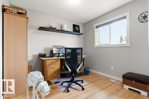 27 Spruce Ridge Drive, Spruce Grove, AB - Indoor Photo Showing Office