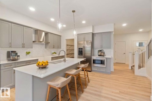 2503 194 Street, Edmonton, AB 