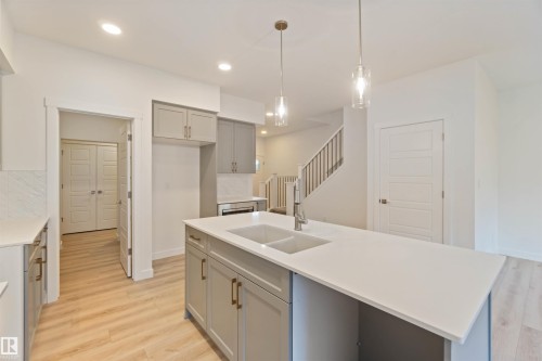 2503 194 Street, Edmonton, AB 
