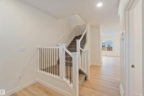 2503 194 Street, Edmonton, AB 