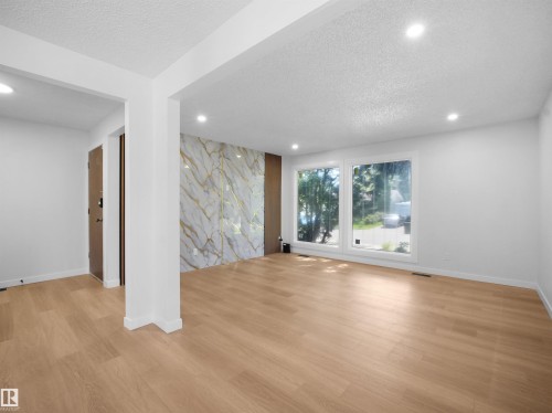 8804 19 Avenue, Edmonton, AB 