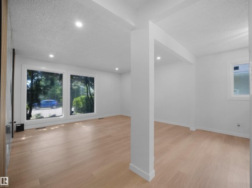 8804 19 Avenue, Edmonton, AB 