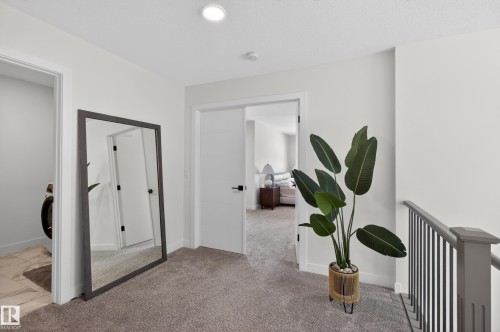 52 Aberdeen Crescent, Sherwood Park, AB - Indoor Photo Showing Other Room