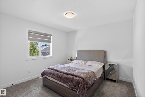 52 Aberdeen Crescent, Sherwood Park, AB - Indoor Photo Showing Bedroom