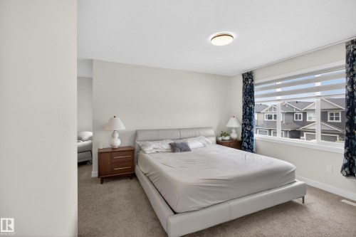 52 Aberdeen Crescent, Sherwood Park, AB - Indoor Photo Showing Bedroom