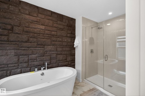52 Aberdeen Crescent, Sherwood Park, AB - Indoor Photo Showing Bathroom