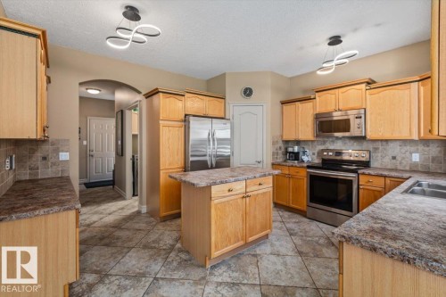 19 Orlando Drive, St. Albert, AB 