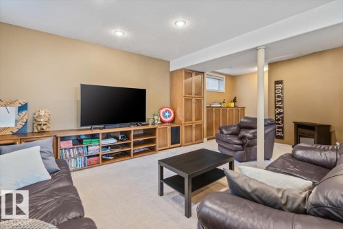 19 Orlando Drive, St. Albert, AB 