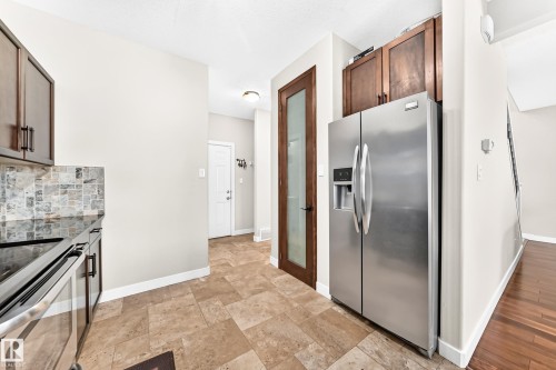 17819 8 Avenue, Edmonton, AB 