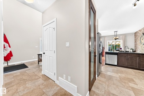 17819 8 Avenue, Edmonton, AB 