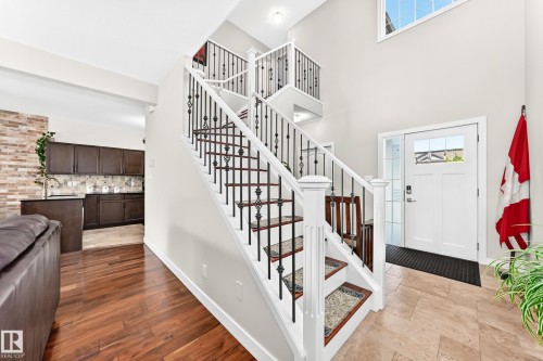 17819 8 Avenue, Edmonton, AB 