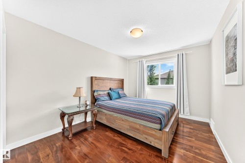 17819 8 Avenue, Edmonton, AB 