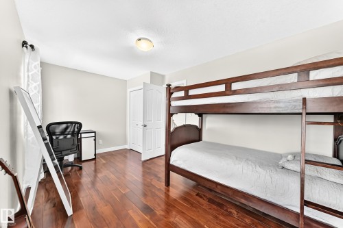 17819 8 Avenue, Edmonton, AB 