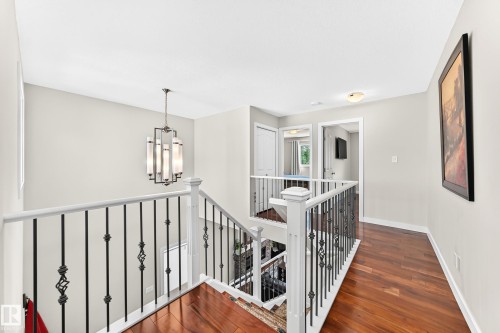 17819 8 Avenue, Edmonton, AB 