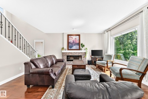 17819 8 Avenue, Edmonton, AB 