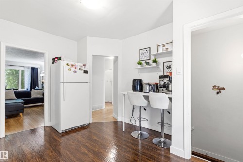 11115 11117 116 Street, Edmonton, AB 