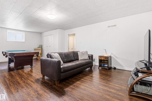 11115 11117 116 Street, Edmonton, AB 