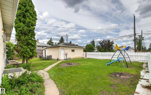 11115 11117 116 Street Nw, Edmonton, AB - Outdoor