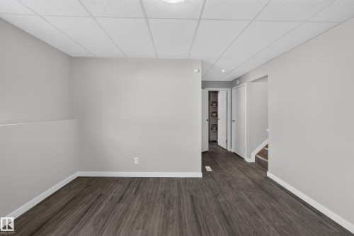 131 Cameron Crescent, Wetaskiwin, AB - Indoor Photo Showing Other Room
