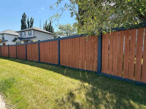 25 Heatherglen Crescent, Spruce Grove, AB 