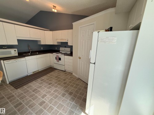 25 Heatherglen Crescent, Spruce Grove, AB 