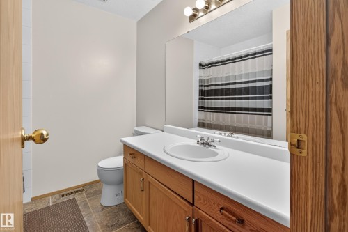 5116 52 Ave, Tofield, AB 