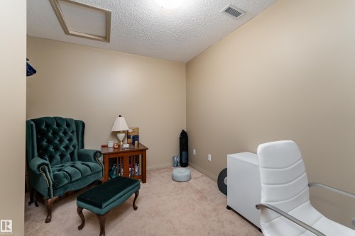 2 604 62 Street, Edmonton, AB - Indoor
