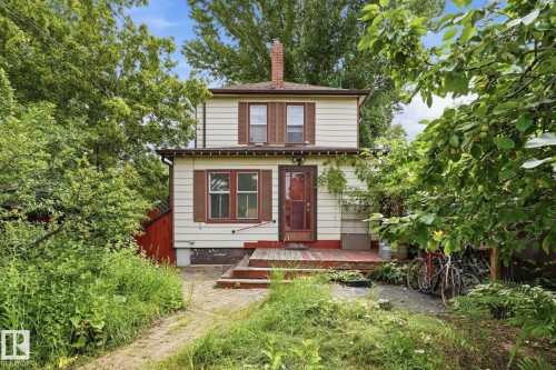 11254 95A Street, Edmonton, AB 
