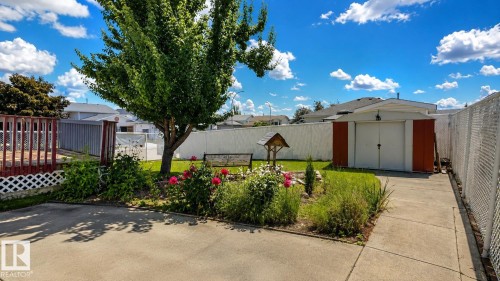 3703 131 Avenue, Edmonton, AB 
