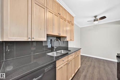 305 10225 117 Street, Edmonton, AB 
