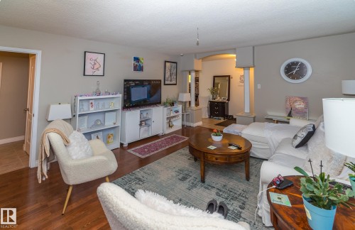 14904 107 Avenue, Edmonton, AB 