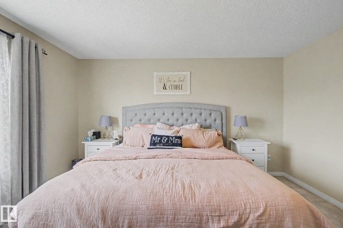2326 74 Street, Edmonton, AB 