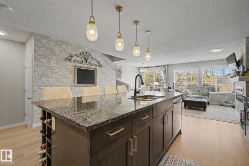 2326 74 Street, Edmonton, AB 