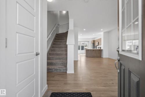 2707 Orchards Road, Edmonton, AB 