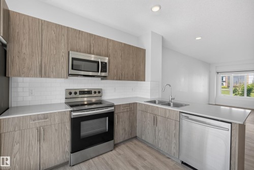 2707 Orchards Road, Edmonton, AB 