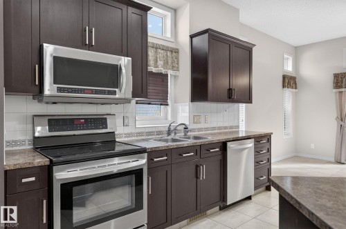 2 Keating Point(E), St. Albert, AB 