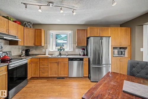58 Alderwood Boulevard, St. Albert, AB 