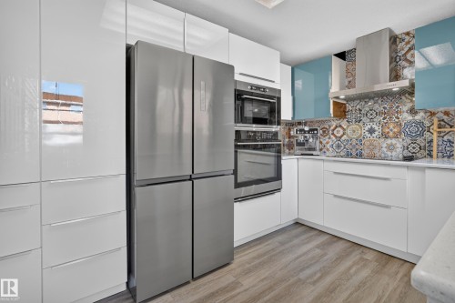 6712 36A Avenue, Edmonton, AB 
